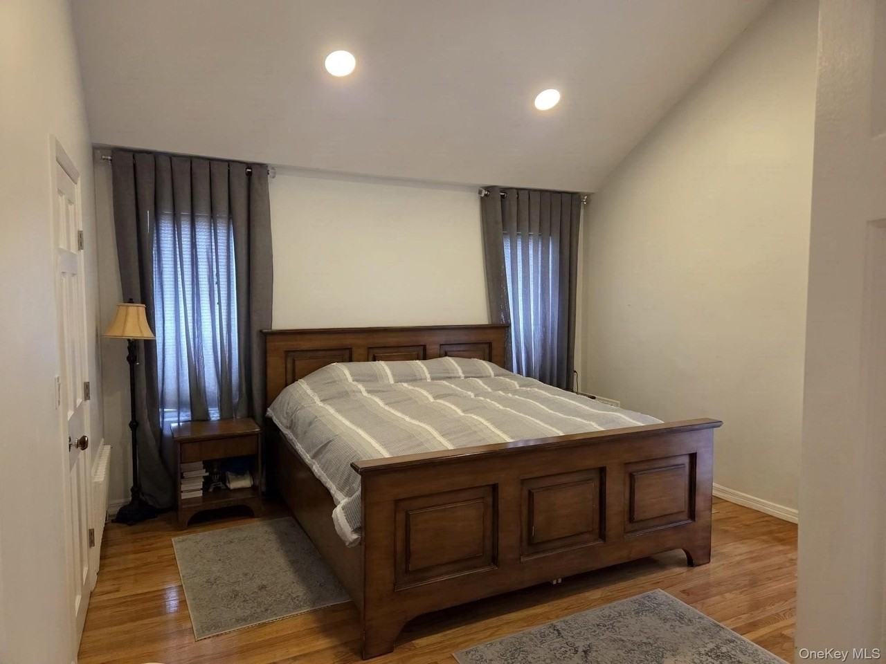 541 Cedarwood Dr - Photo 4 of 14