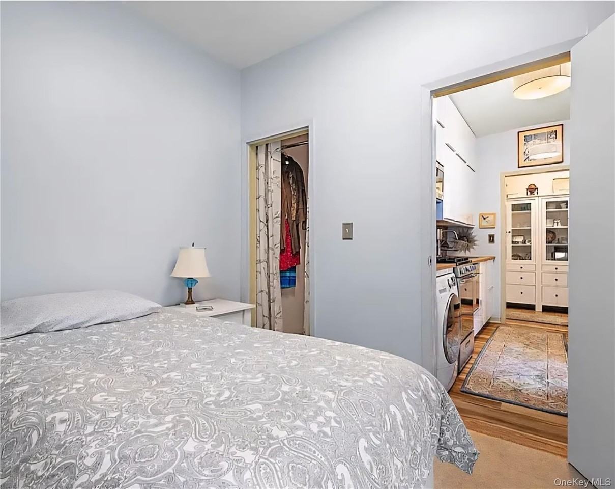 1175 Anderson Ave #2E - Photo 4 of 6