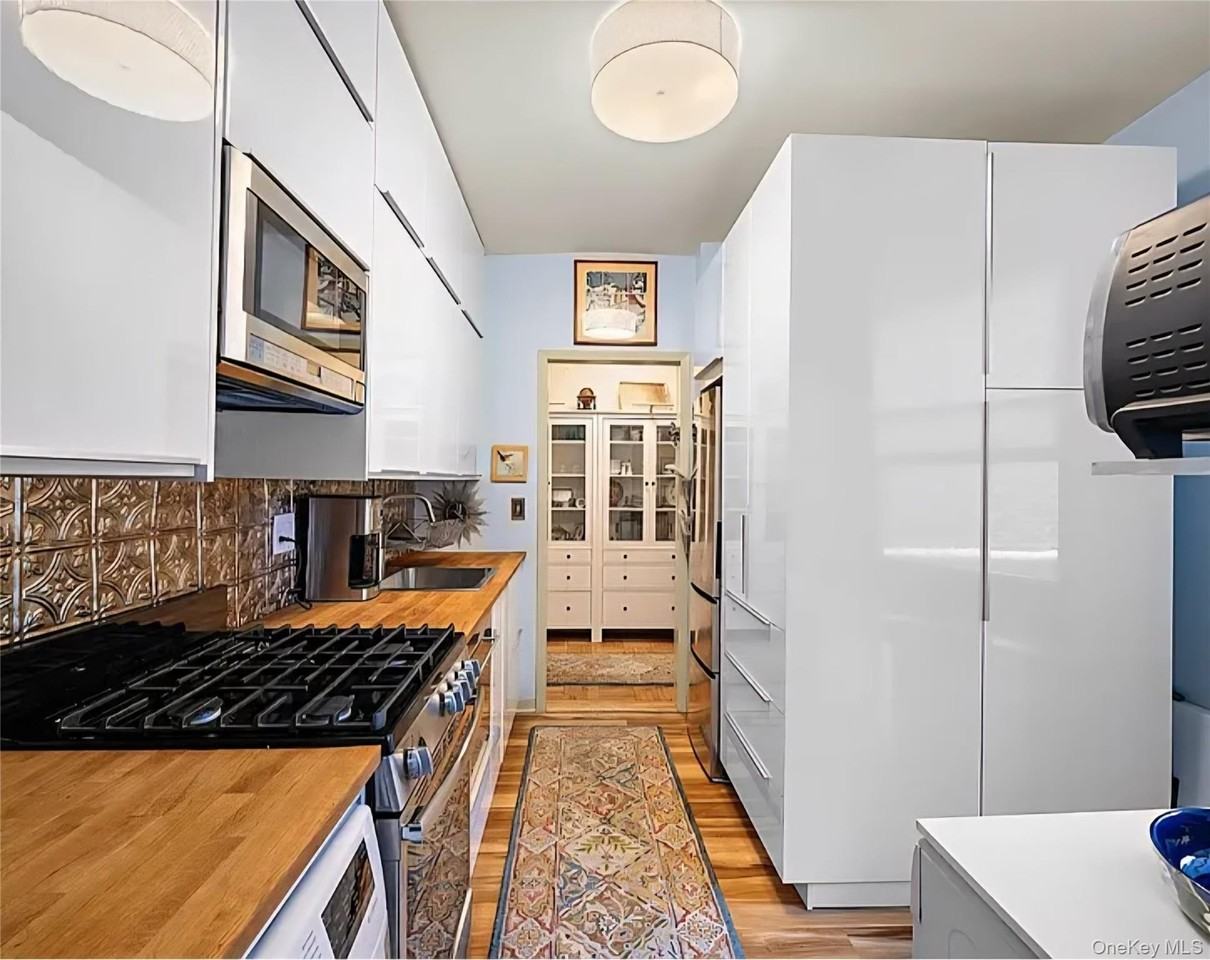 1175 Anderson Ave #2E - Photo 6 of 6