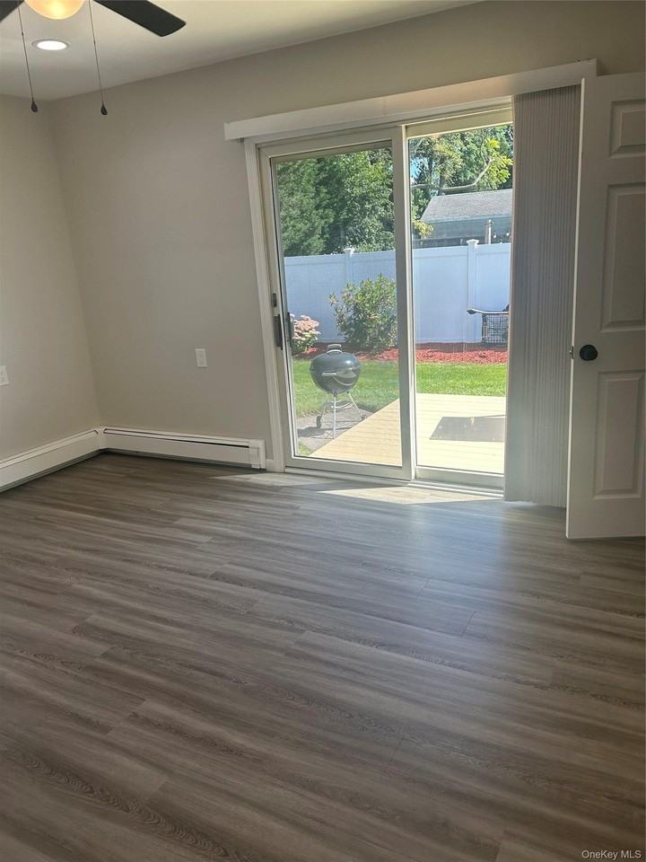 50 Willow Ln - Photo 7 of 12