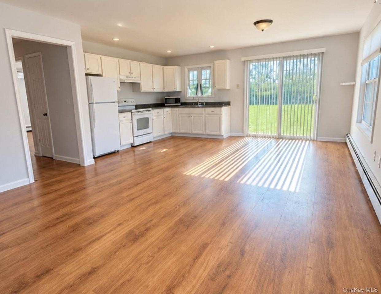 198 Moriches Rd #B - Photo 6 of 8