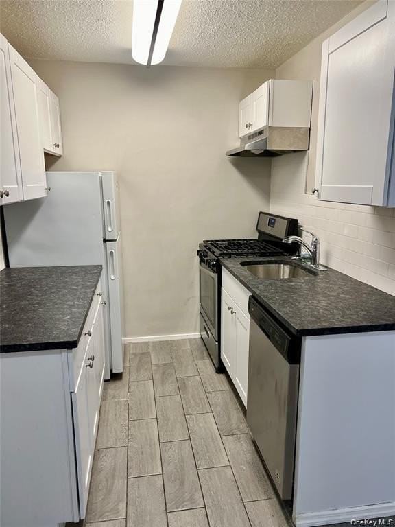 1502 Barclay Mnr #15B - Photo 2 of 8