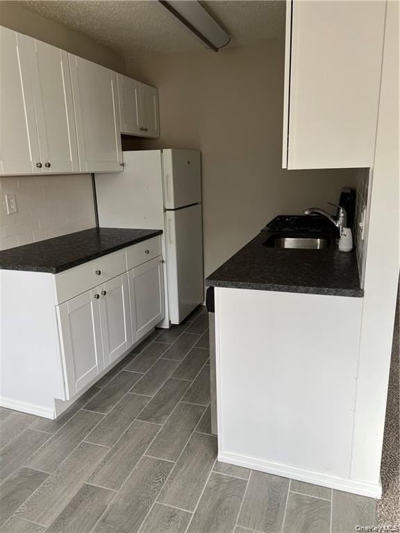 1502 Barclay Mnr #15B - Photo 3 of 8