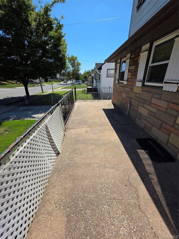 66 Gates Ave #1 - Photo 3 of 19