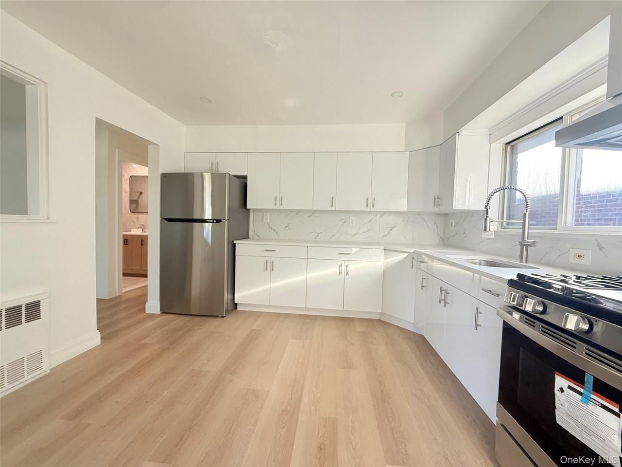 5829 182nd St #2 - Photo 4 of 8