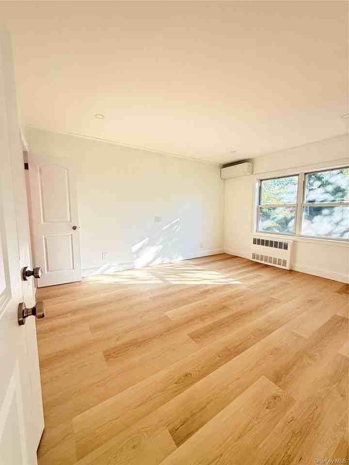 5829 182nd St #2 - Photo 7 of 8