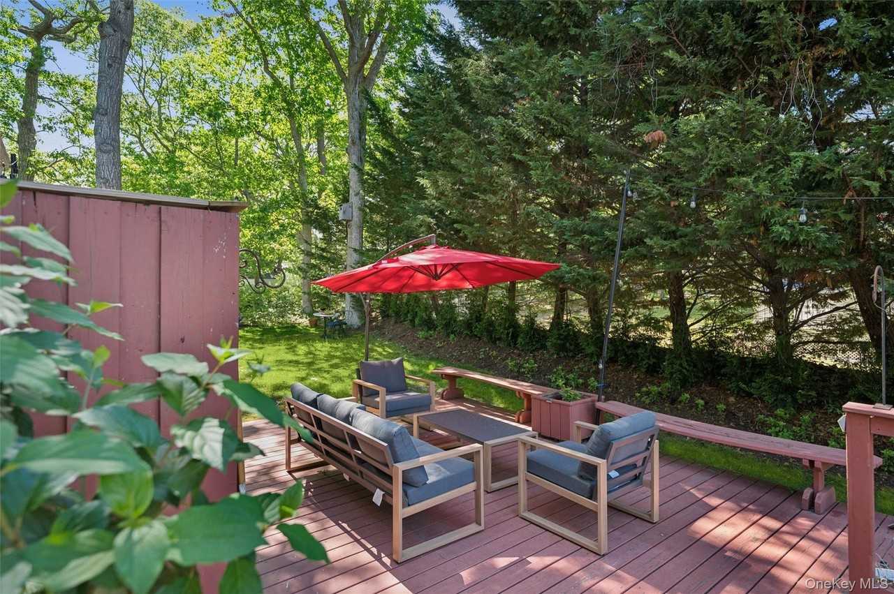 58 Ocean Ave - Photo 7 of 21