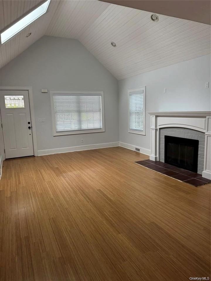 46 Clayton Ave - Photo 5 of 30