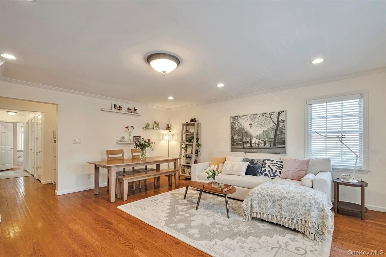 119 Montgomery Ave #B - Photo 5 of 12