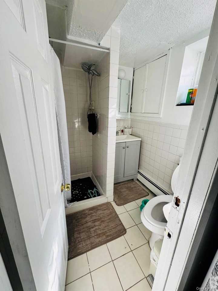 19214 109th Ave #1stFL - Photo 5 of 9