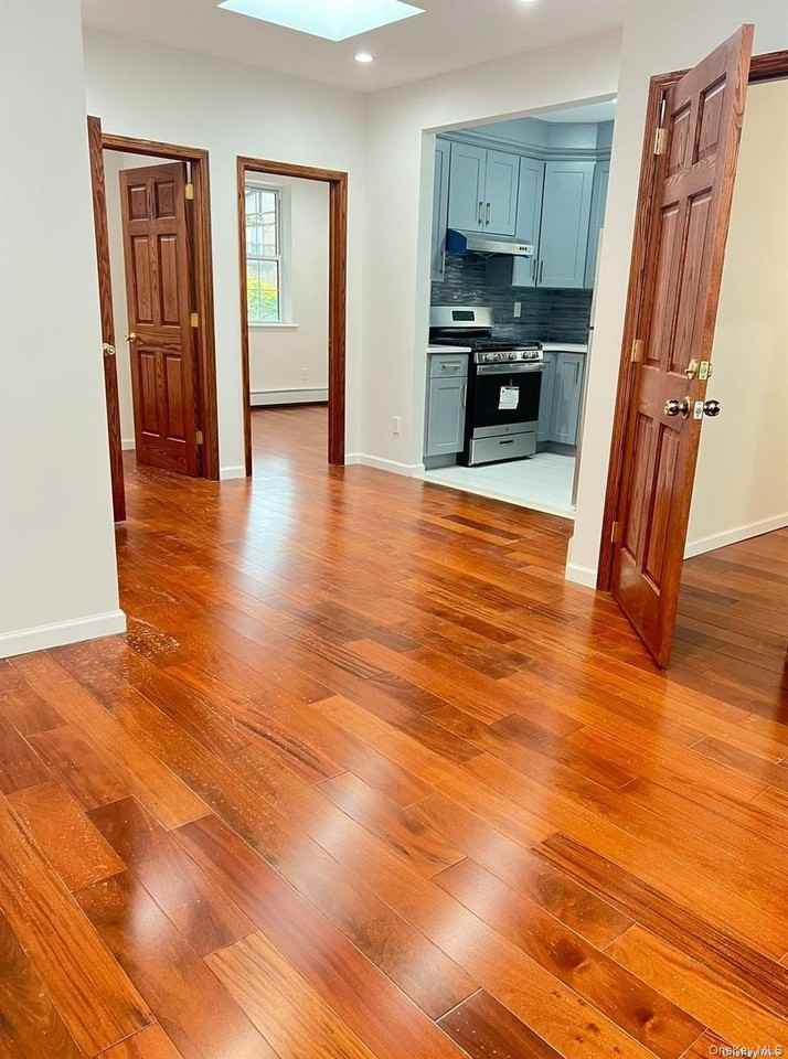 3426 75th St #2R - Photo 3 of 9