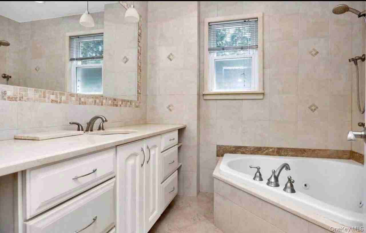 220 N Corona Ave #1 - Photo 7 of 19