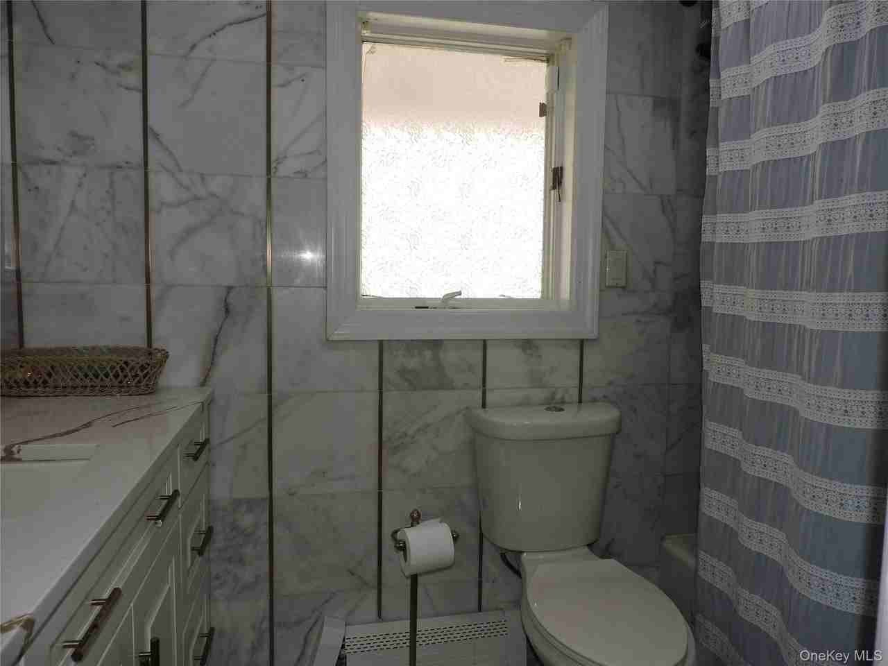 18 Leach St - Photo 7 of 9