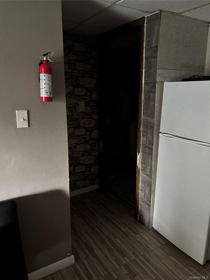 52 Lincoln Pl #1 - Photo 5 of 9