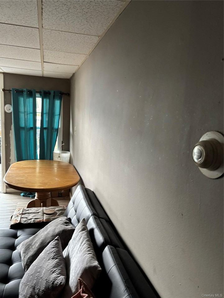 52 Lincoln Pl #1 - Photo 6 of 9