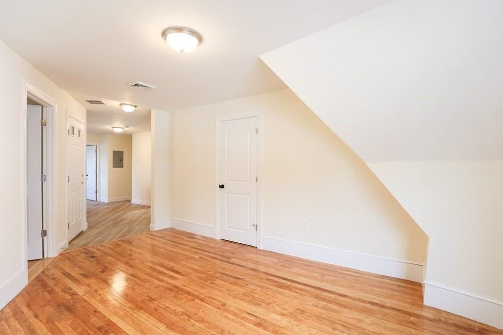 79 Pearl St #3 - Photo 4 of 12