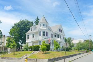 featured image of 60 Congress St #1
