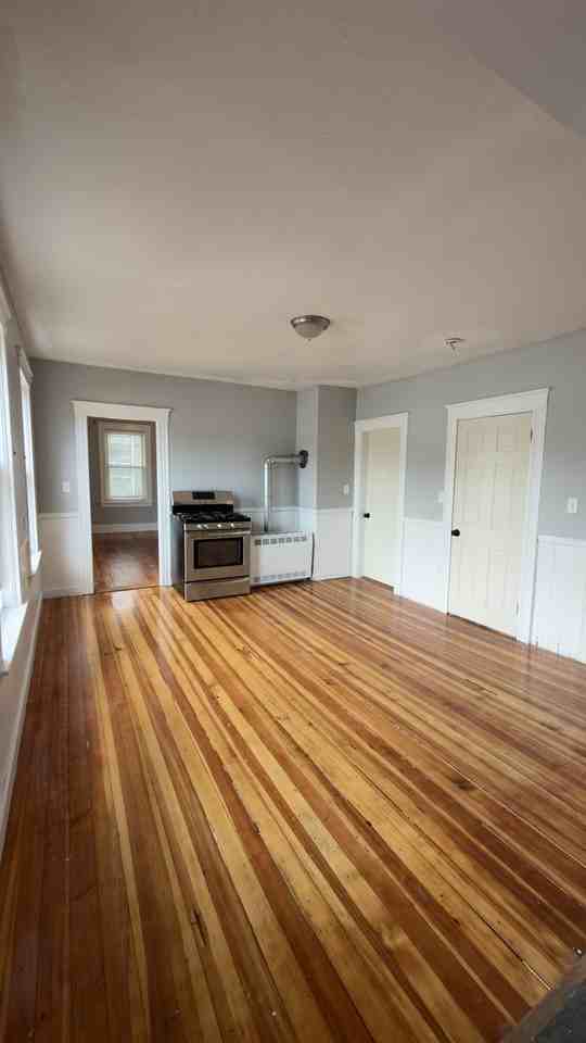 164 West St #3 - Photo 2 of 10
