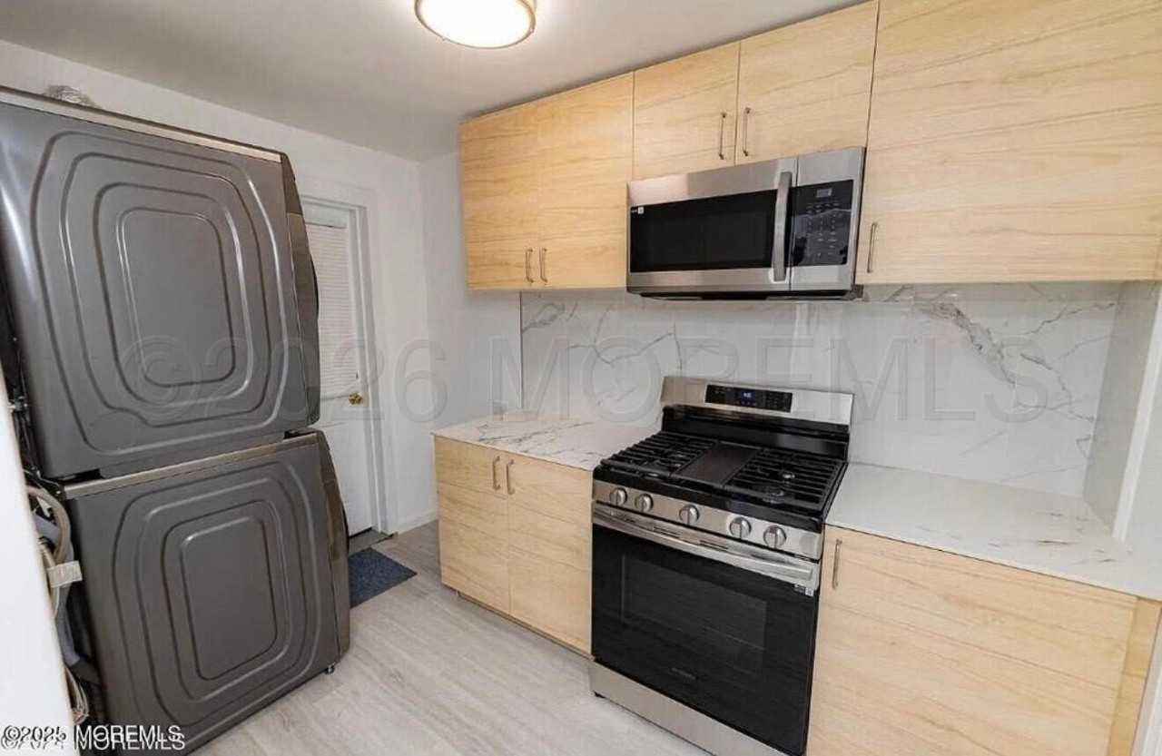10 Walters St - Photo 2 of 8