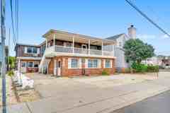 905 Sw Central Ave #D - Photo 1 of 1
