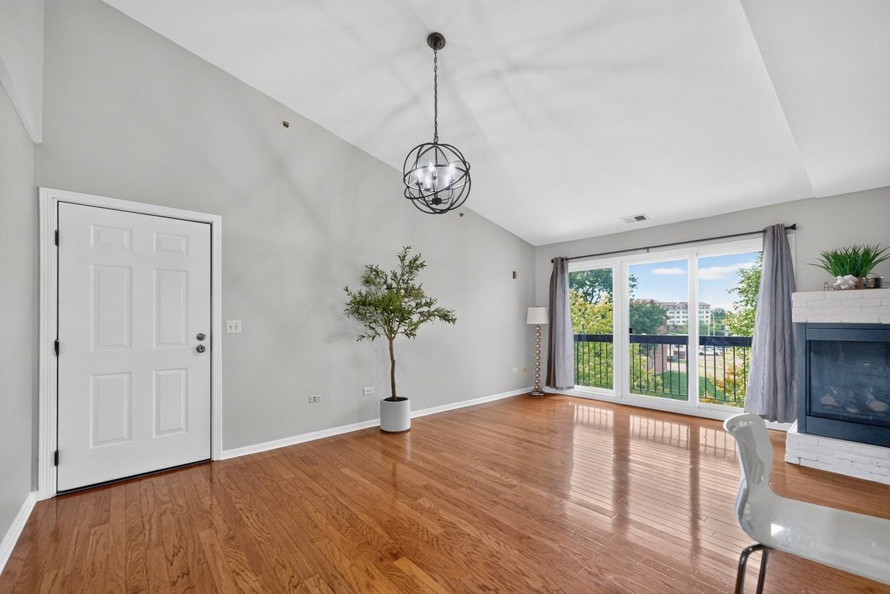 1204 Chalet Rd #302 - Photo 7 of 37
