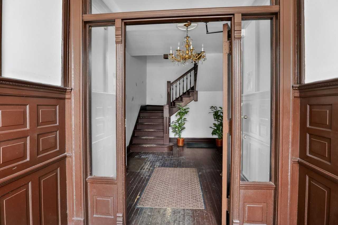 4622 S Calumet Ave #3S - Photo 3 of 35