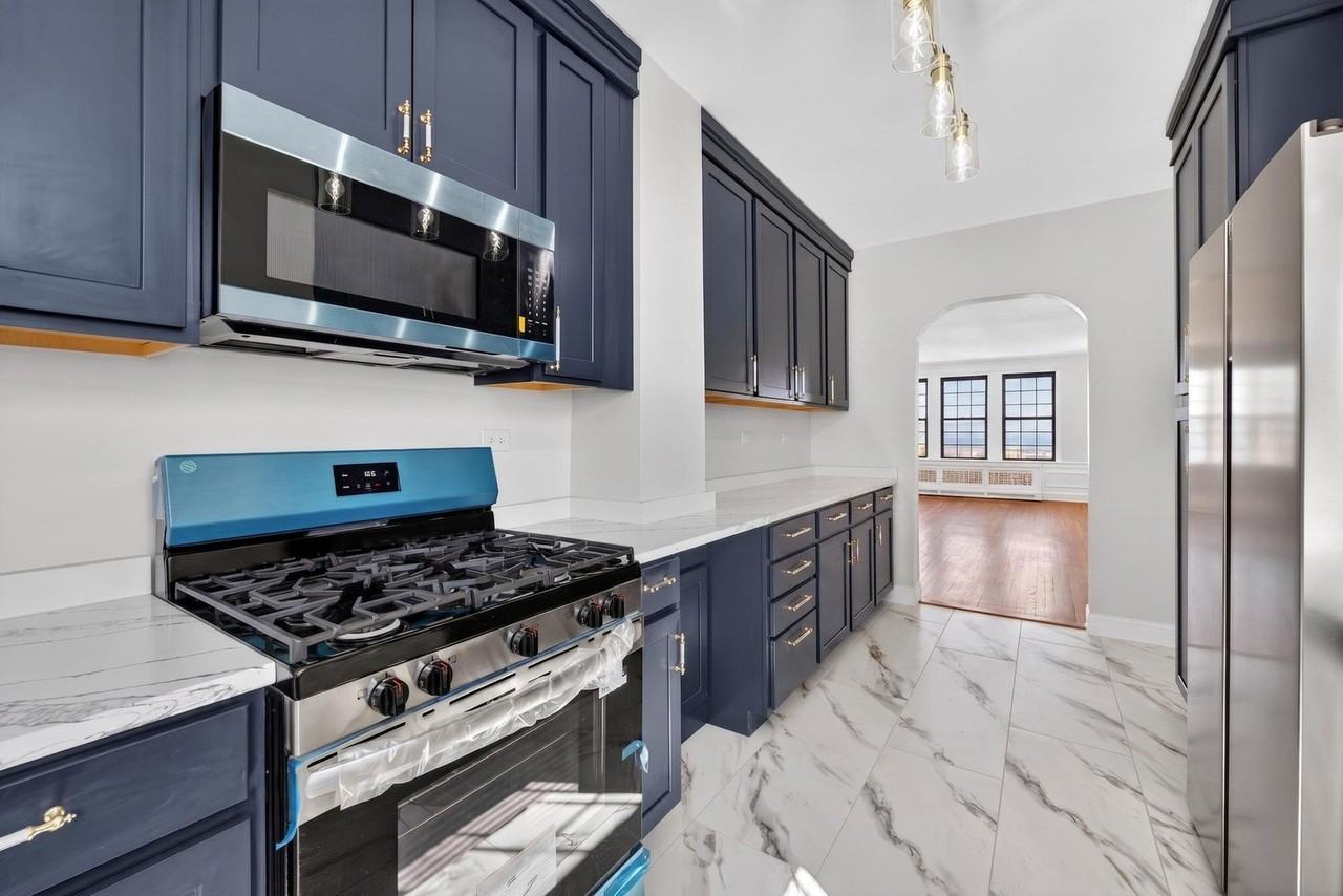 6901 S Oglesby Ave #10A - Photo 6 of 17