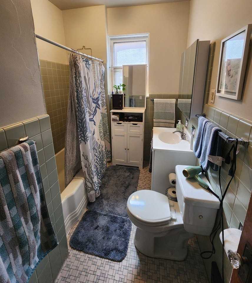 2538 W Gunnison St #2 - Photo 5 of 18