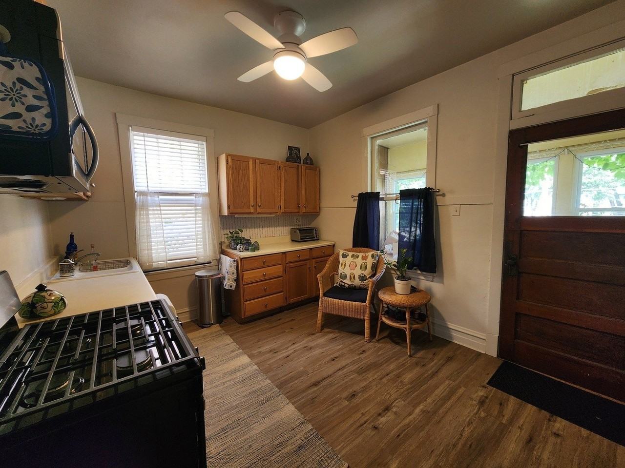 2538 W Gunnison St #2 - Photo 6 of 18