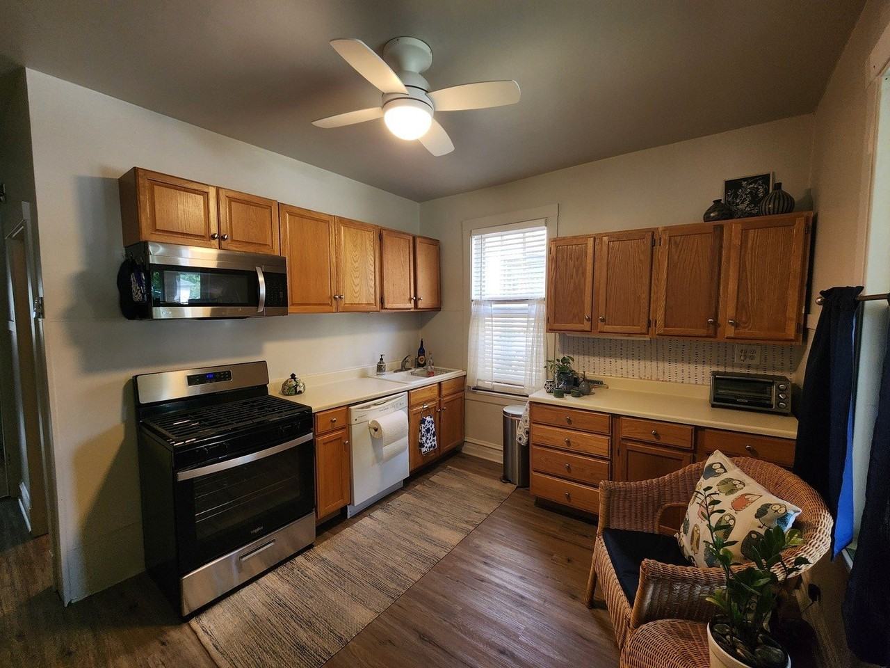 2538 W Gunnison St #2 - Photo 7 of 18