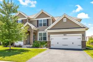 featured image of 3611 Birch Ln