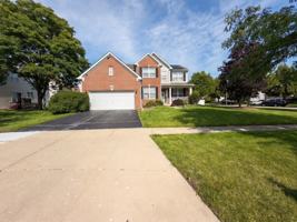 featured image of 1615 Maureen Dr