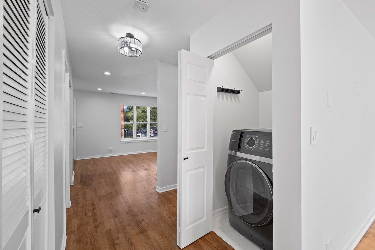 6449 S Kenwood Ave #2 - Photo 7 of 15