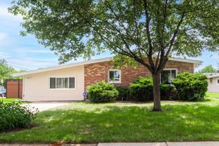 4615 Larch Ave - Photo 1 of 1