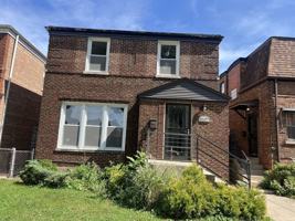 featured image of 8507 S Dorchester Ave