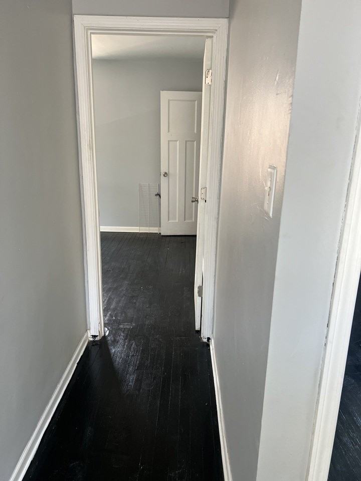 8507 S Dorchester Ave - Photo 5 of 5