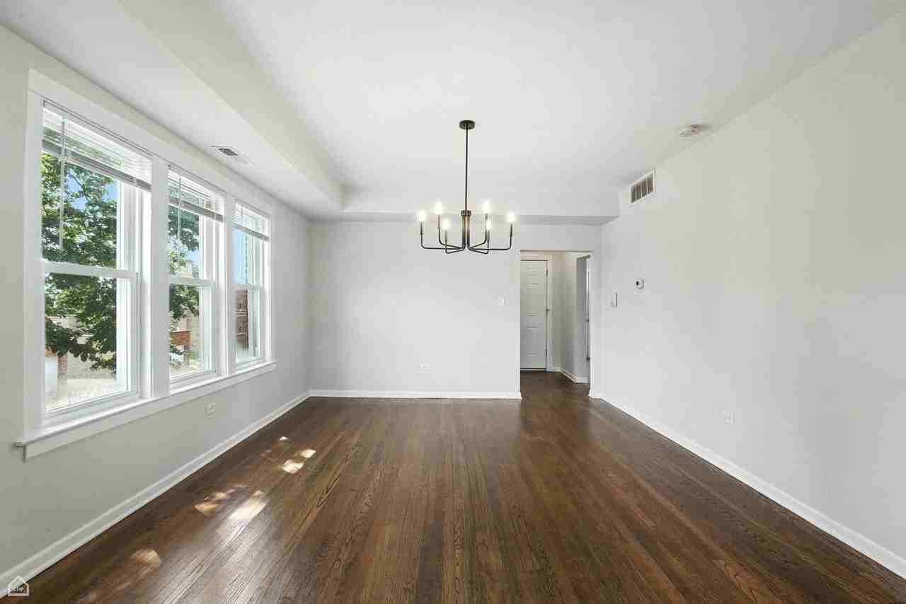 1648 East Ave #2E - Photo 5 of 20
