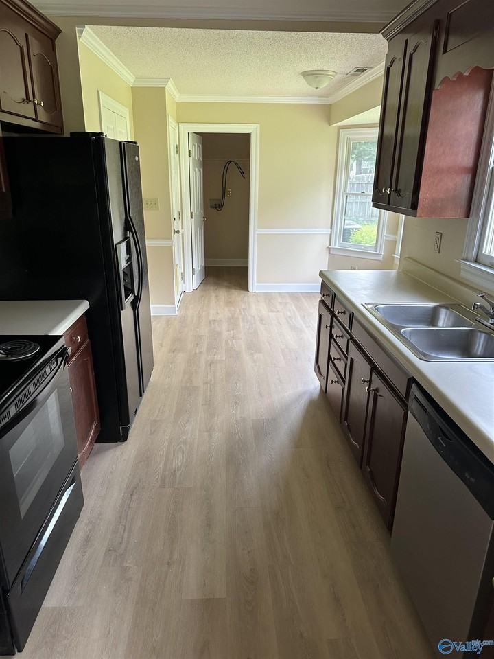 161 Raspberry Way - Photo 5 of 15