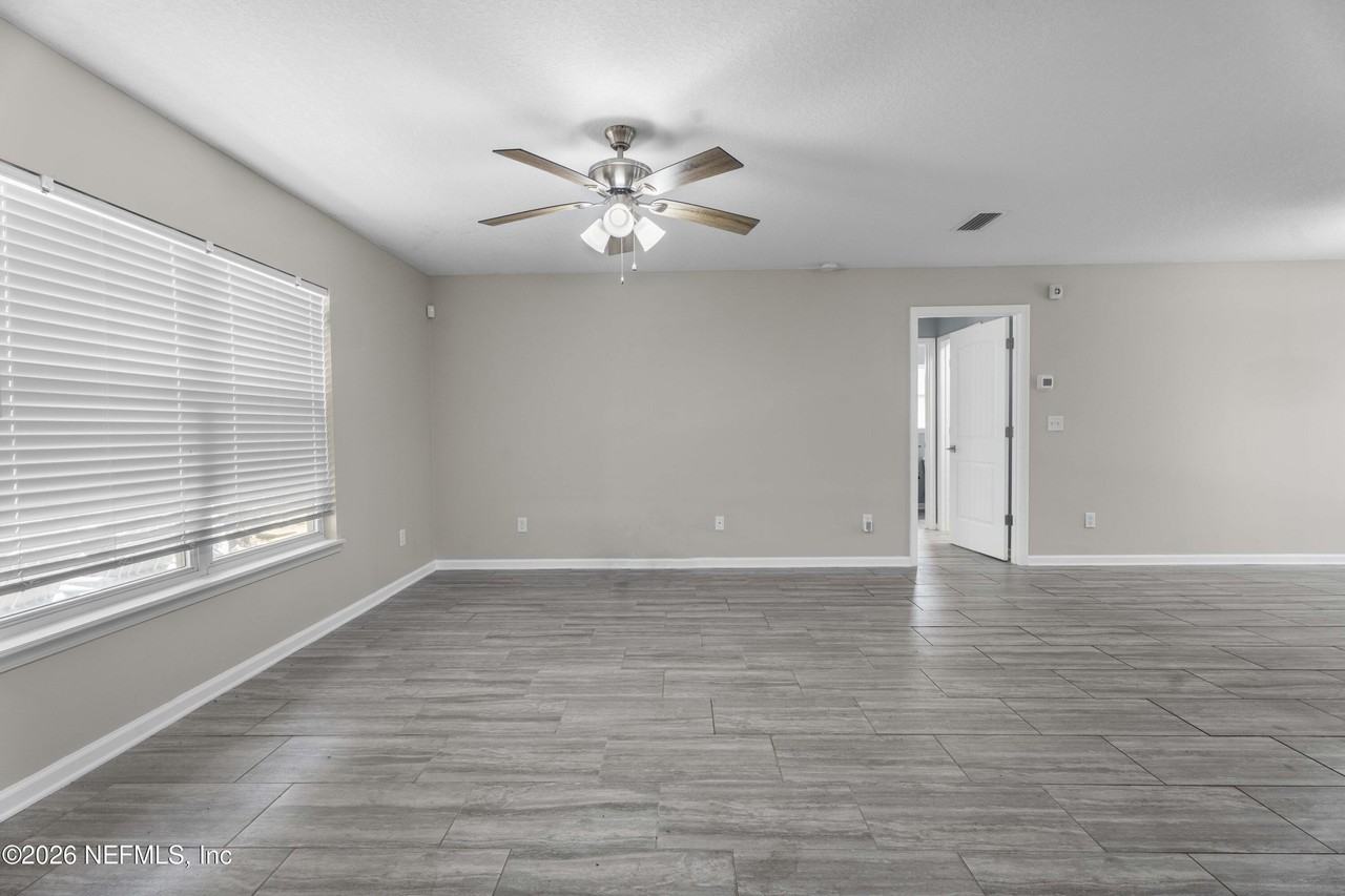 1166 Harmony Dr N - Photo 5 of 12