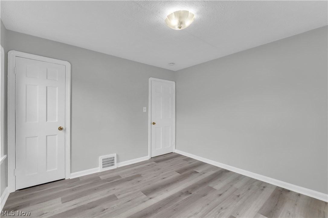 4461 W 137th St - Photo 5 of 26