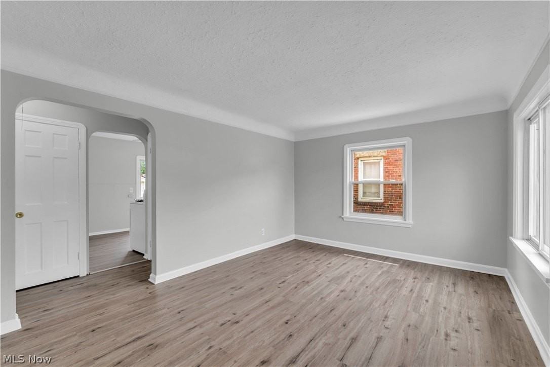 4461 W 137th St - Photo 6 of 26