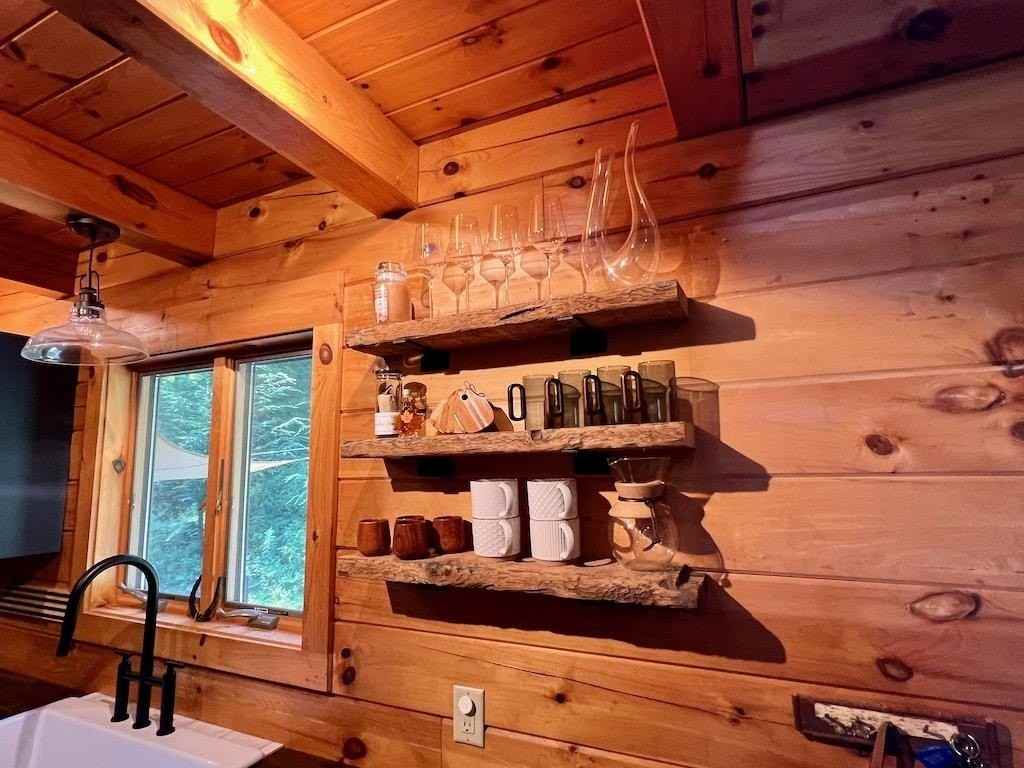5451 River Rd - Photo 6 of 39