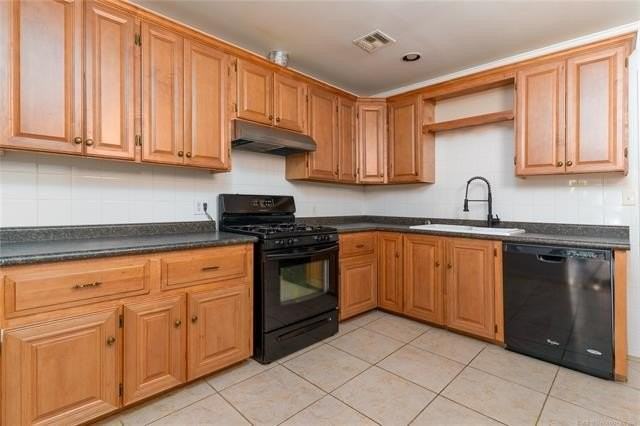503 S Yale Ave - Photo 4 of 16