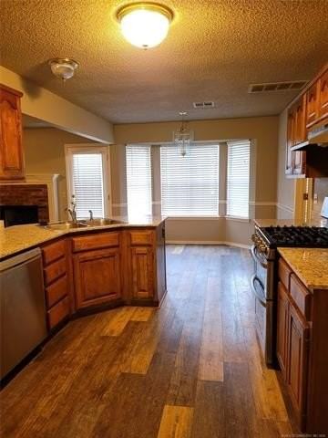 2509 W Honolulu St - Photo 7 of 13