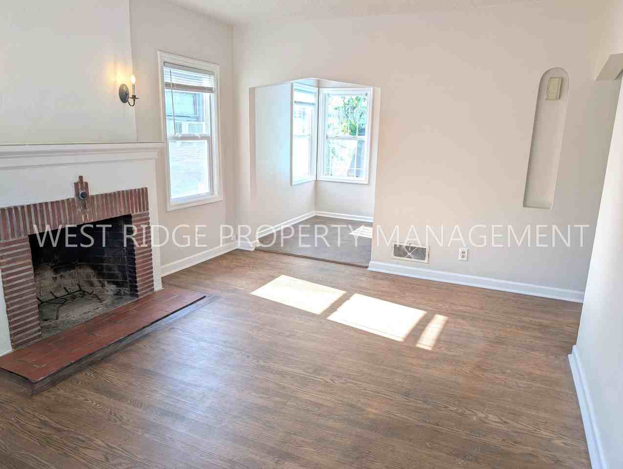 1322 N Emerson St #1322 - Photo 4 of 15