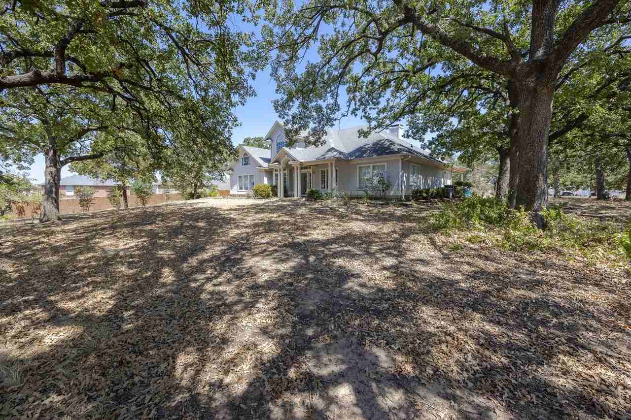 4525 Teasley Ln - Photo 5 of 37