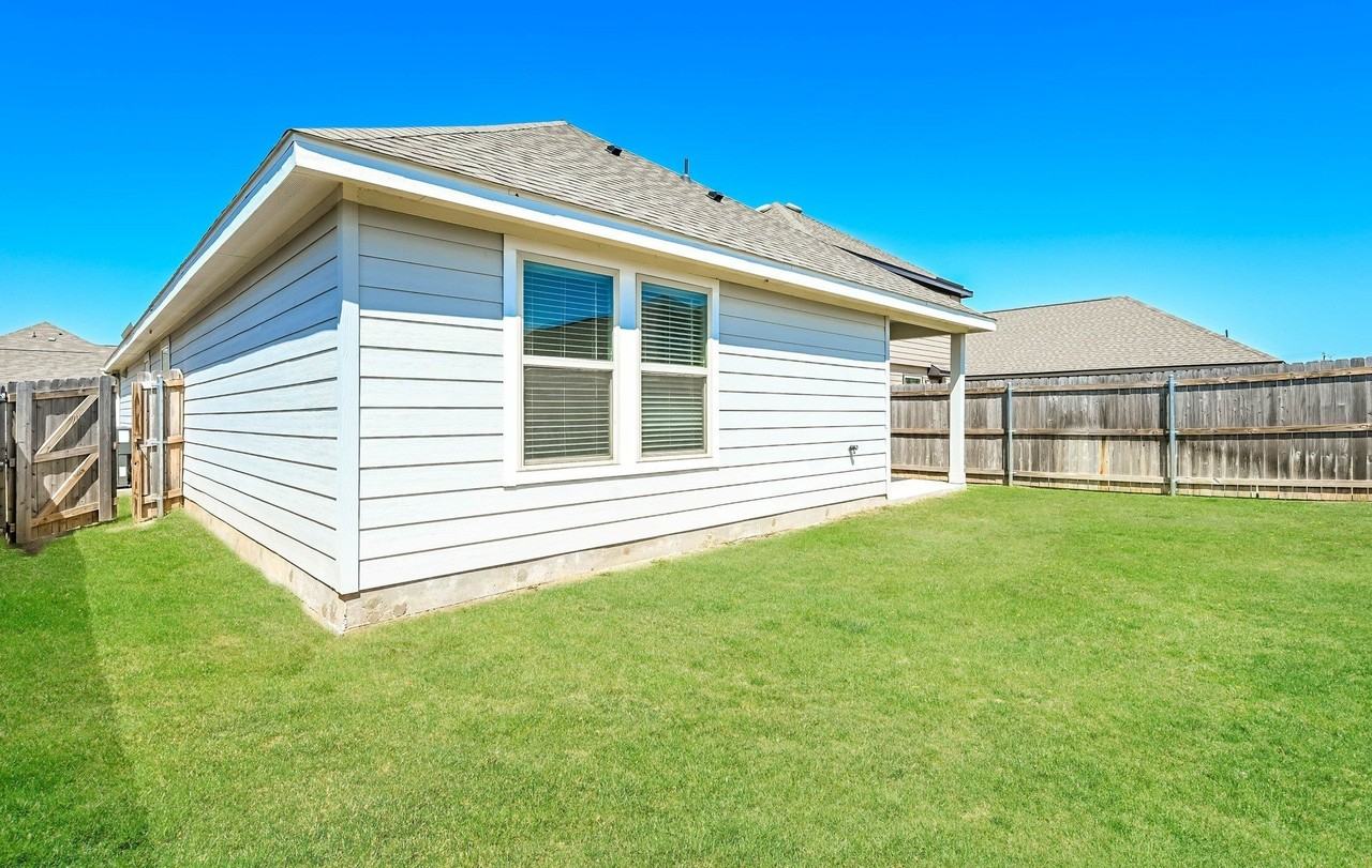 500 Woodhouse Way - Photo 3 of 16