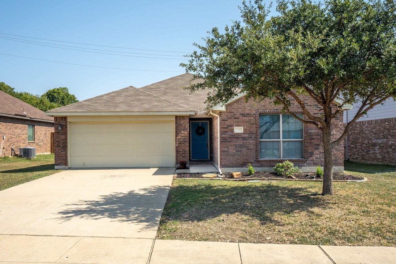 230 Windmill Dr - Photo 2 of 28