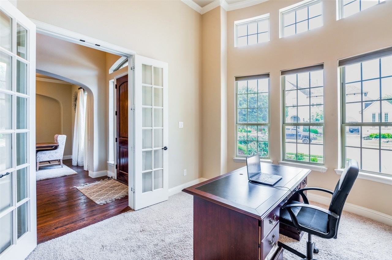 7408 Joshua Tree Trl - Photo 3 of 25