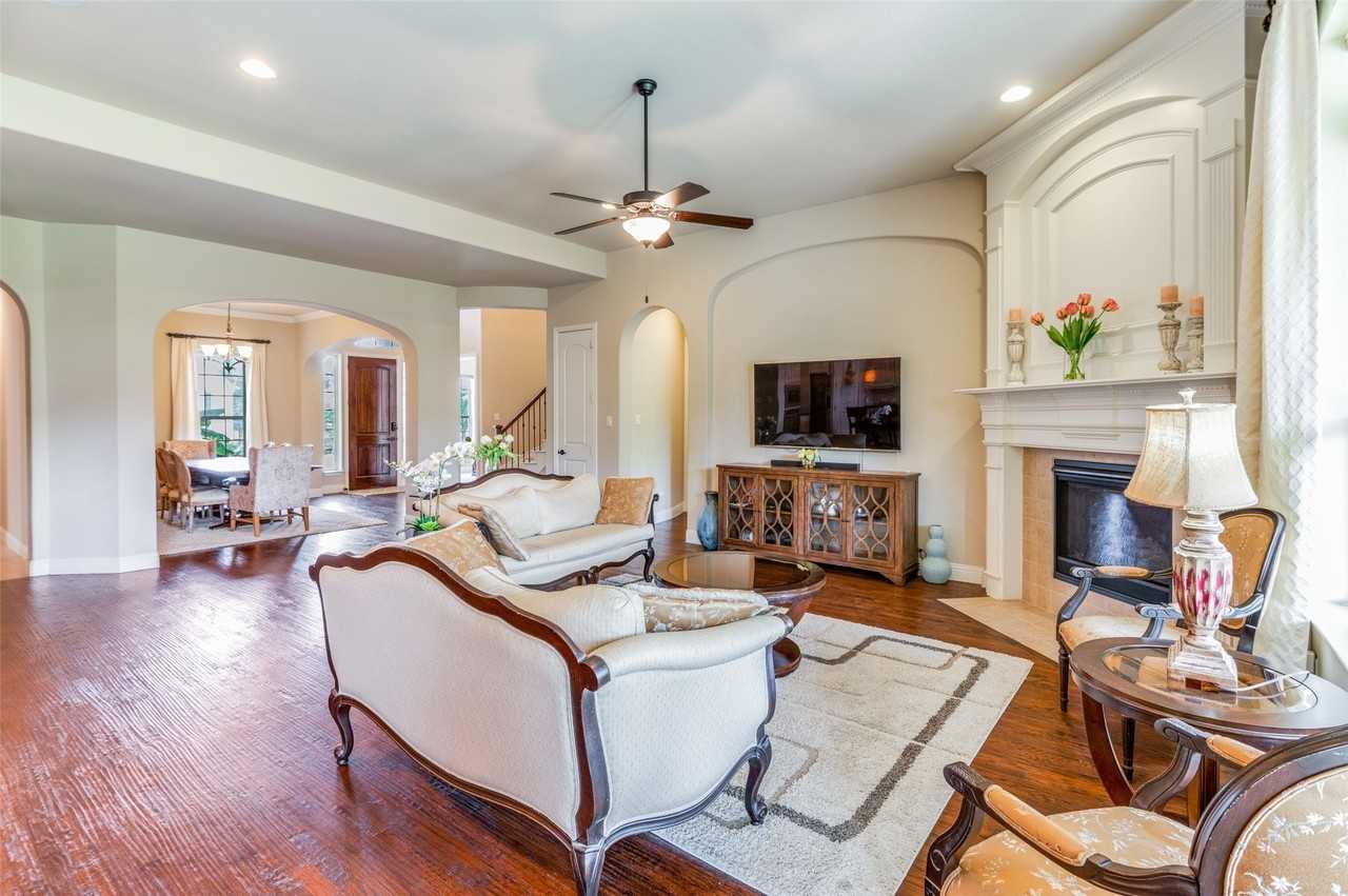 7408 Joshua Tree Trl - Photo 5 of 25